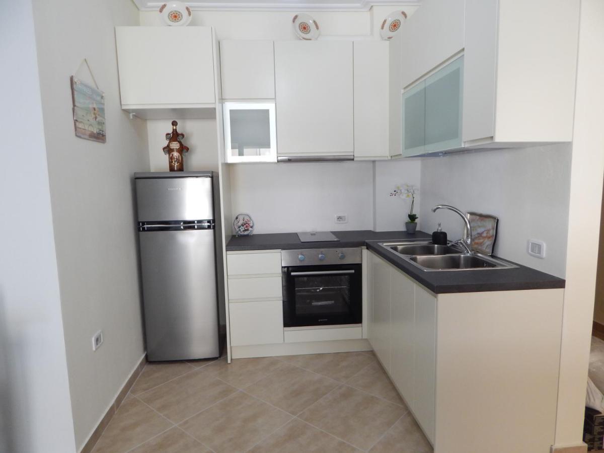 Modern Spacious 1 Bedroom Flat Next To The Beach Влёра Экстерьер фото